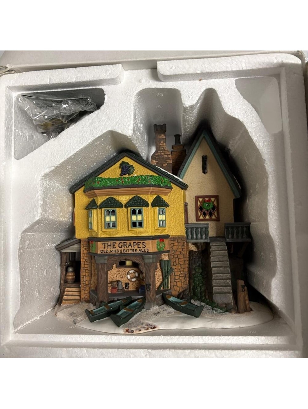 Department 56 Dickens Village The Grapes Inn 5th Edition 1996 Christmas 57534